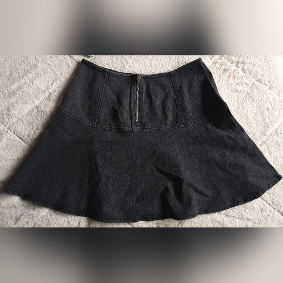 New skirt - Picture 4 of 10